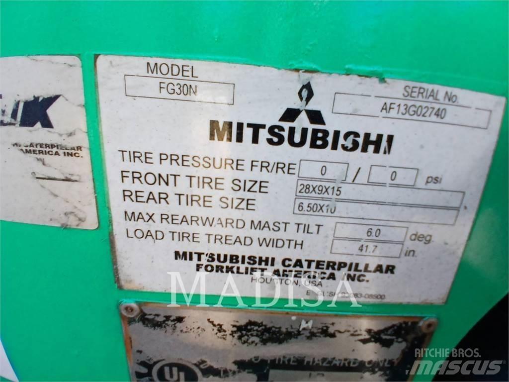 CAT MITSUBISHI FG30N-LP Вилични кари-повдигачи - други