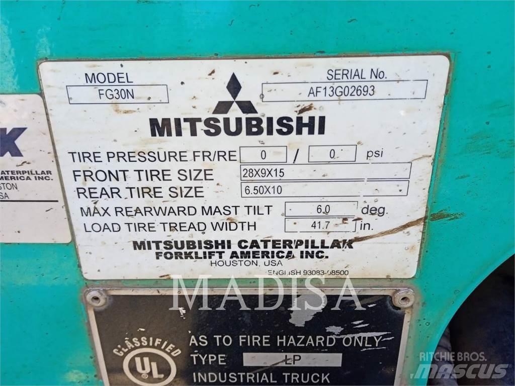 CAT MITSUBISHI FG30N-LP Вилични кари-повдигачи - други