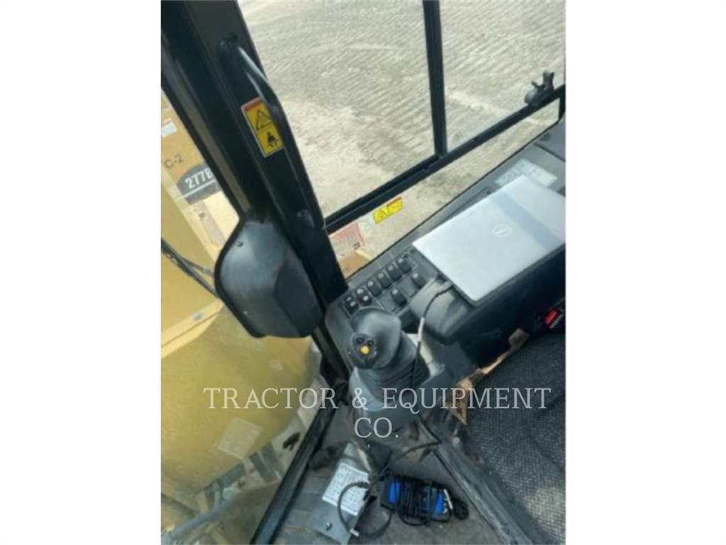 CAT PL61 Верижни булдозери
