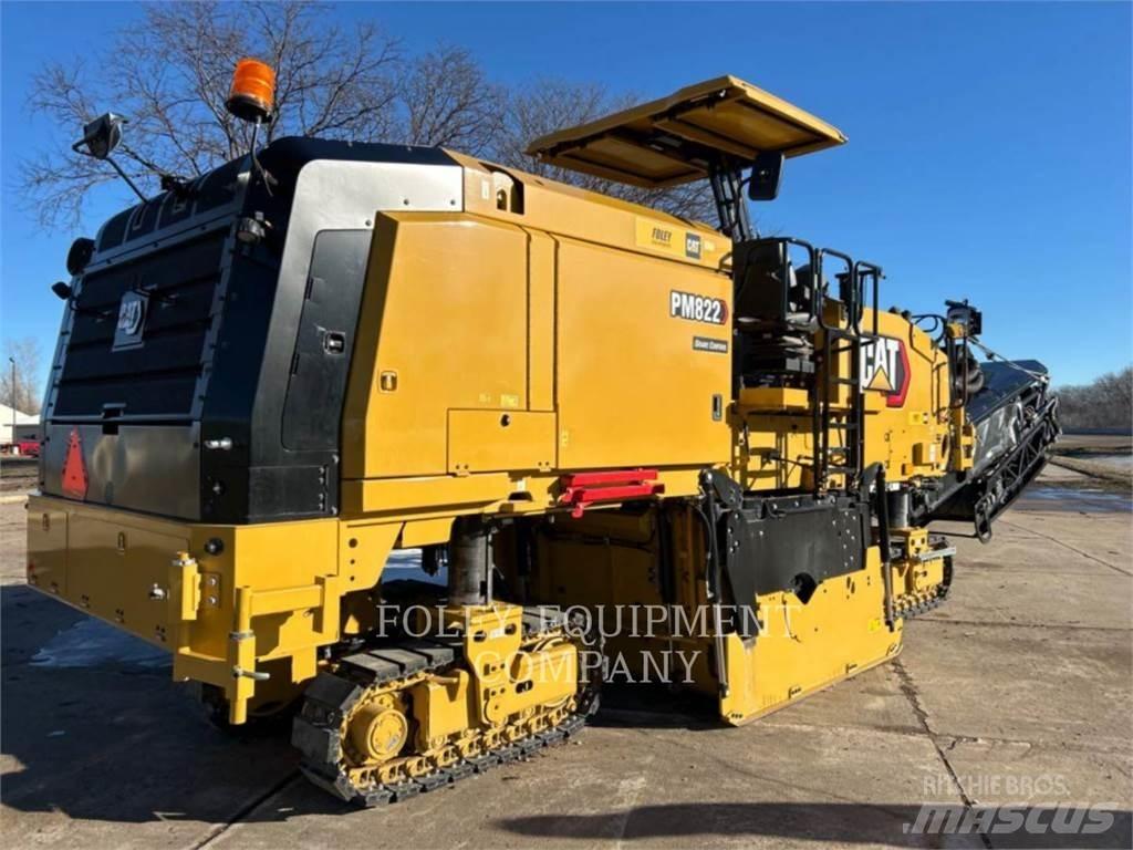 CAT PM822 Машини за асфалт