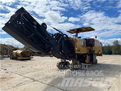 CAT PM822 Машини за студено раздробяване на асфалт