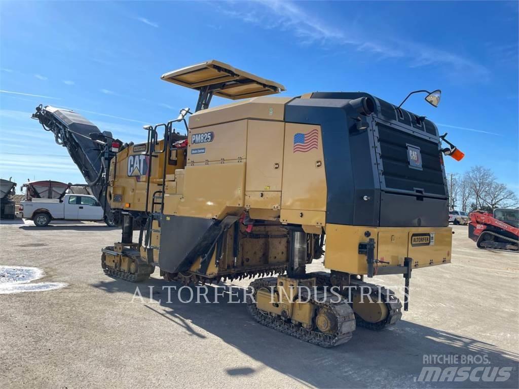CAT PM825 Машини за студено раздробяване на асфалт
