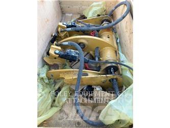 CAT QC920F Колесни товарачи