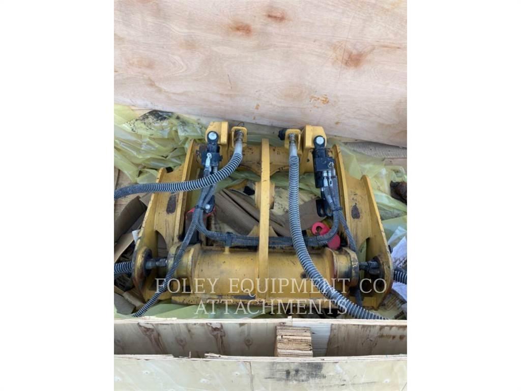 CAT QC920F Колесни товарачи