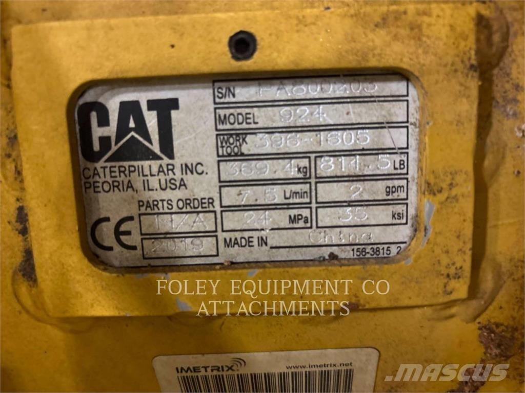 CAT QC930MT Колесни товарачи