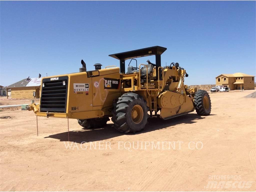 CAT RM-300 Рециклатори на асфалт