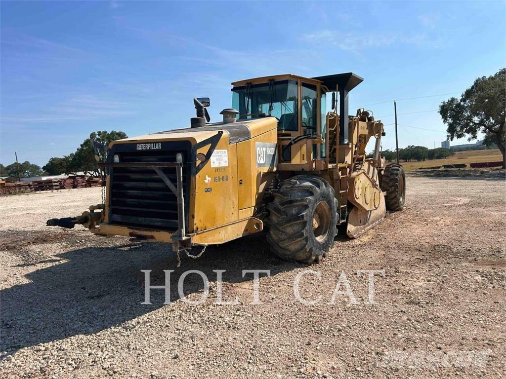 CAT RM300 Рециклатори на асфалт