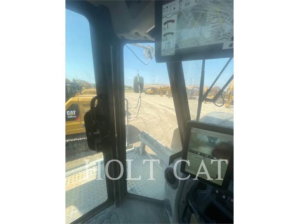 CAT RM400 Рециклатори на асфалт