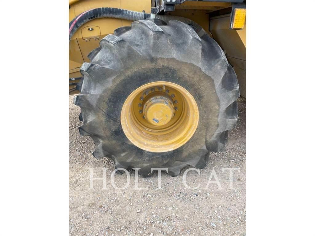 CAT RM400 Рециклатори на асфалт