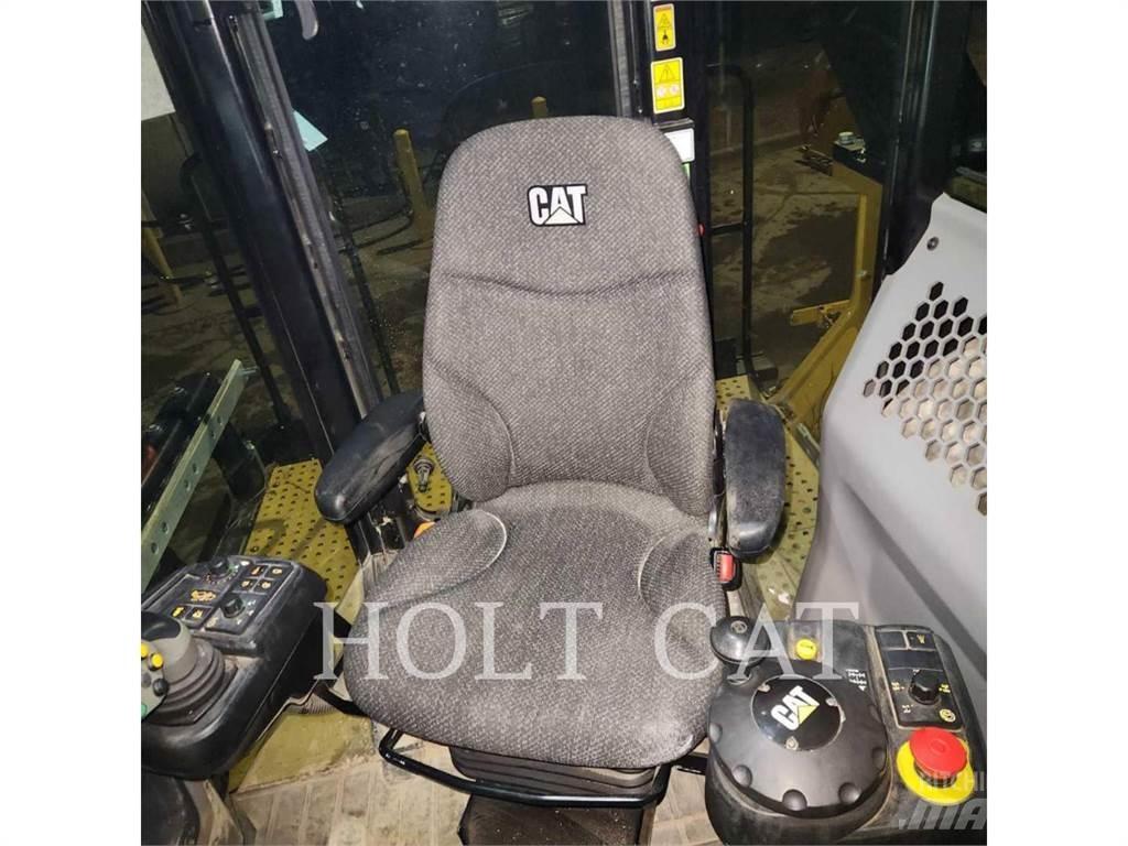 CAT RM400 Рециклатори на асфалт