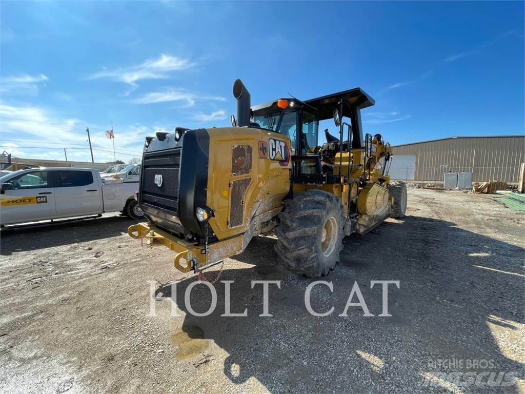CAT RM400 Рециклатори на асфалт