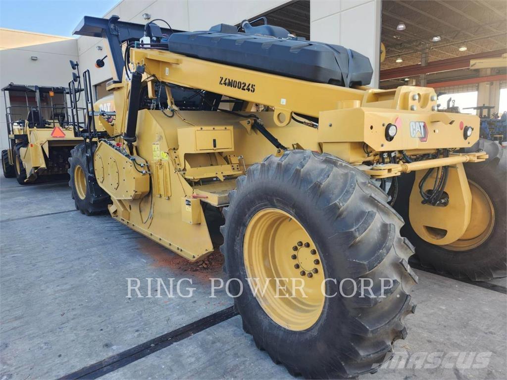 CAT RM400 Рециклатори на асфалт