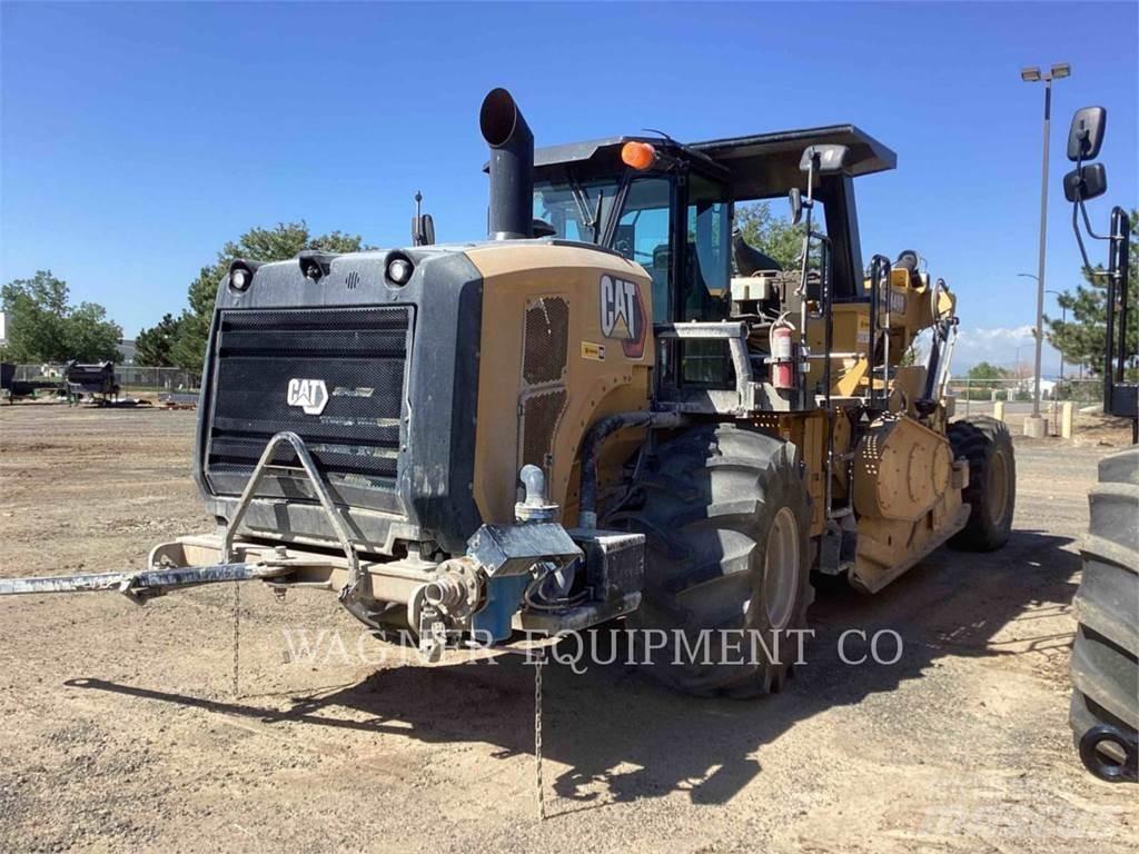 CAT RM400 Рециклатори на асфалт
