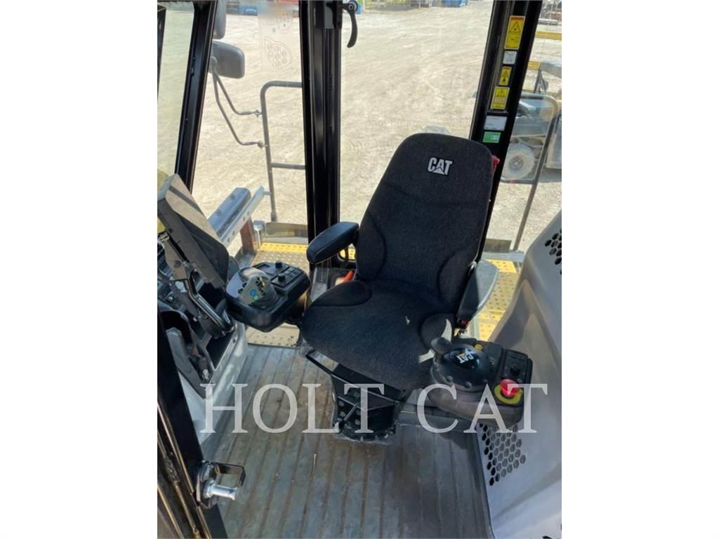 CAT RM400 CAB Рециклатори на асфалт