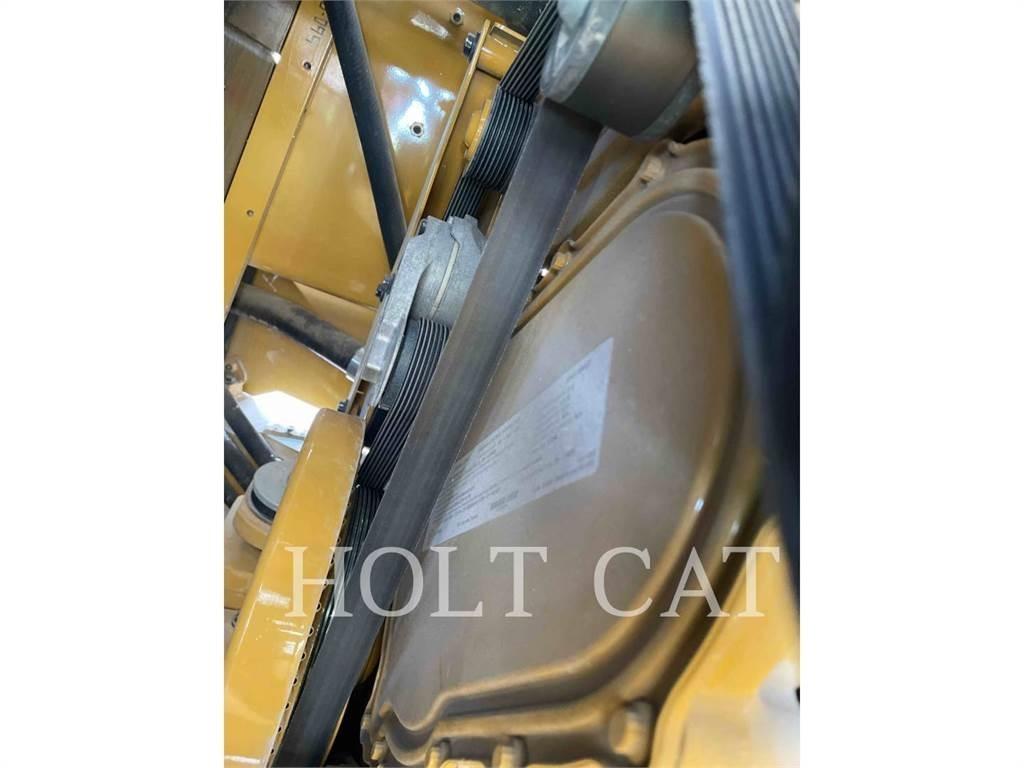 CAT RM400 CAB Рециклатори на асфалт