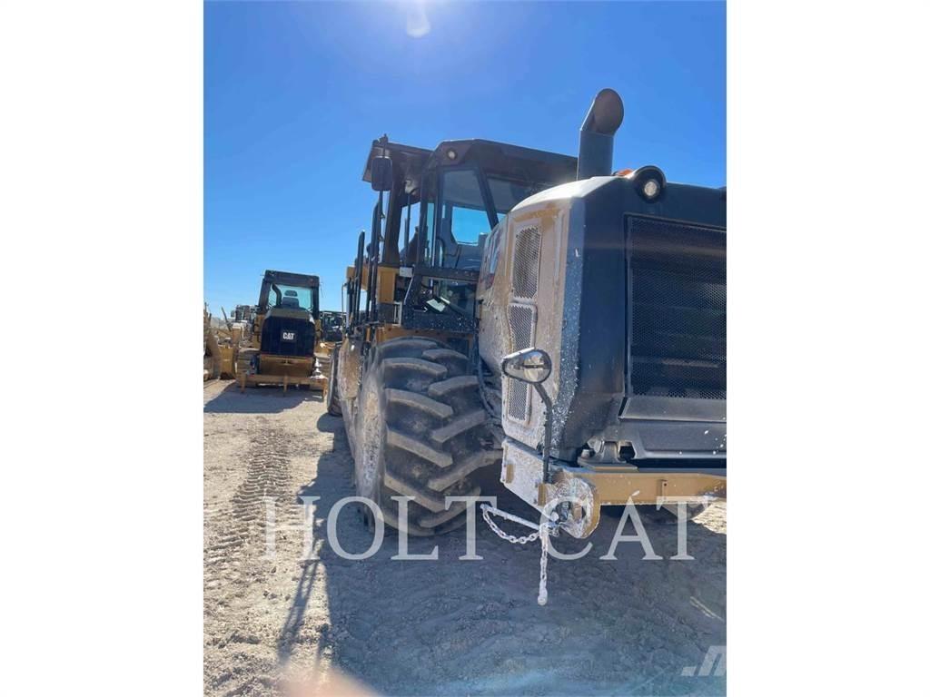 CAT RM400 CAB Рециклатори на асфалт