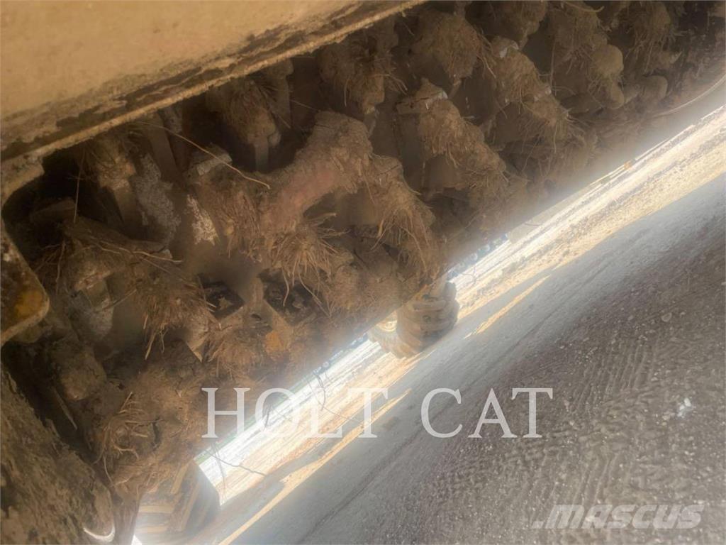 CAT RM400 CAB Рециклатори на асфалт