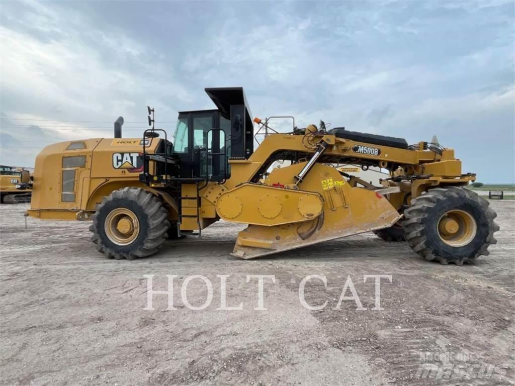 CAT RM500B CAB Рециклатори на асфалт