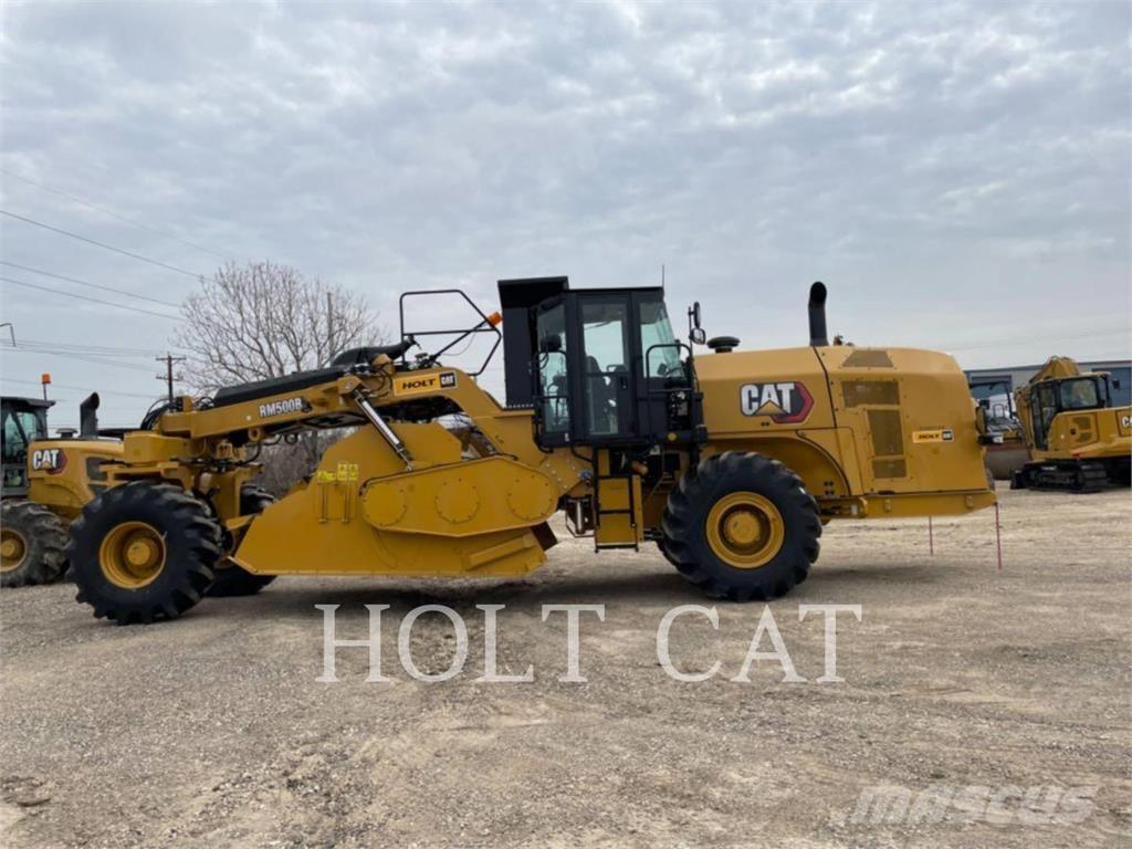 CAT RM500B CAB Рециклатори на асфалт
