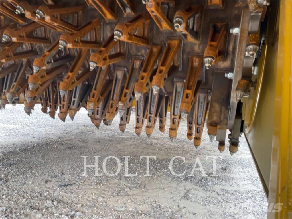 CAT RM500B CAB Рециклатори на асфалт