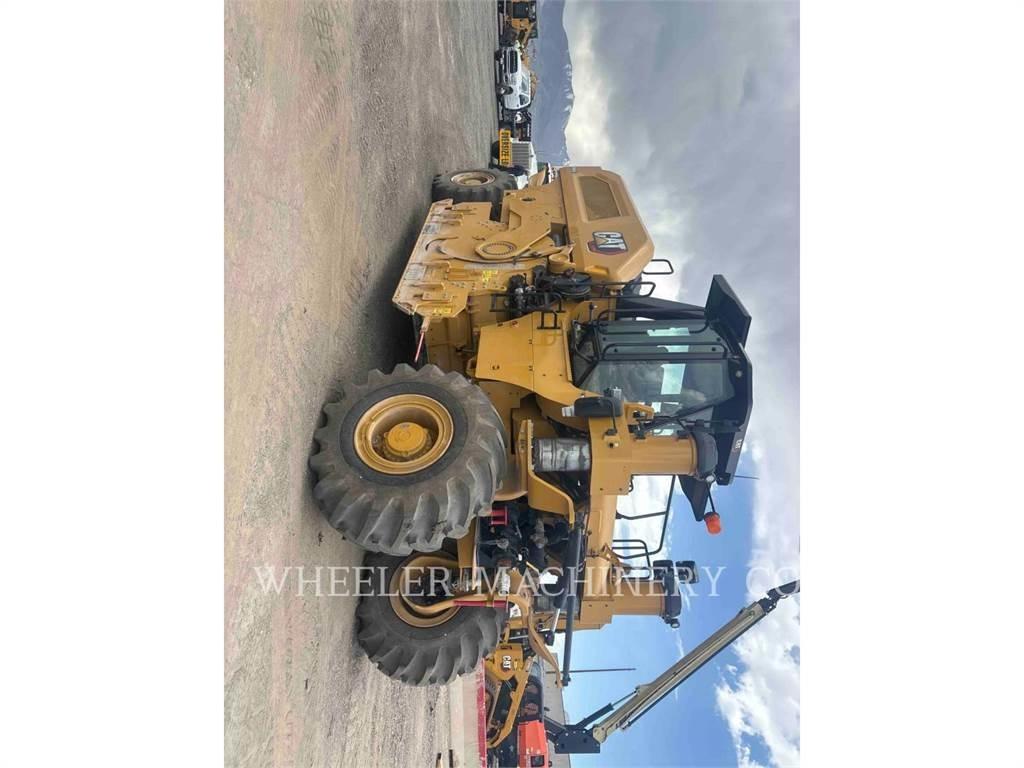 CAT RM800 Рециклатори на асфалт