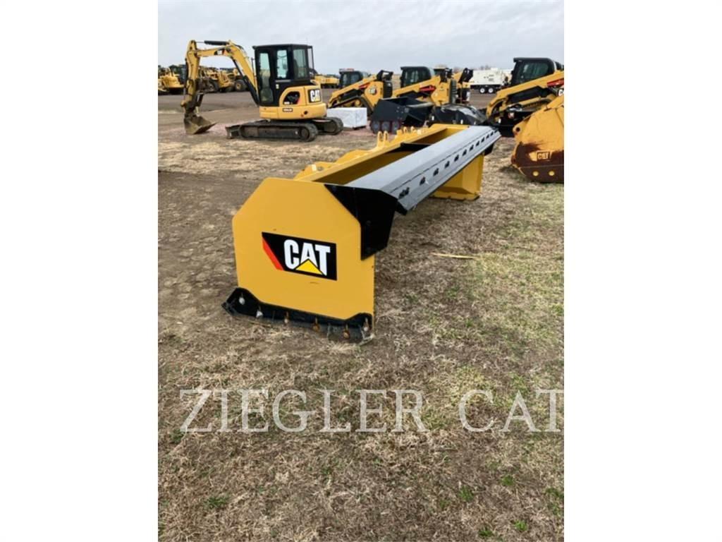 CAT STRAIT SNOW PUSHER Снегохвъргачки
