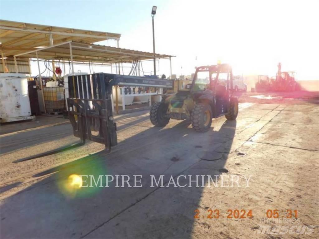 CAT TH255C Телескопични товарачи