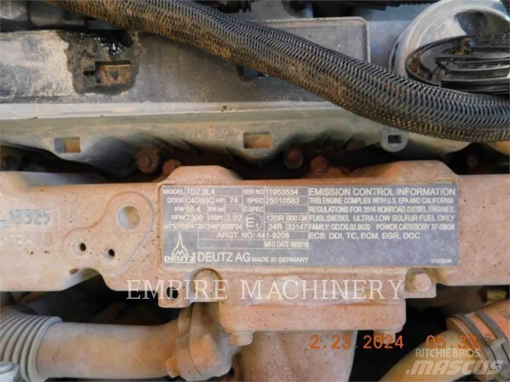 CAT TH255C Телескопични товарачи