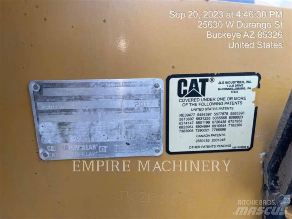 CAT TH255C Телескопични товарачи