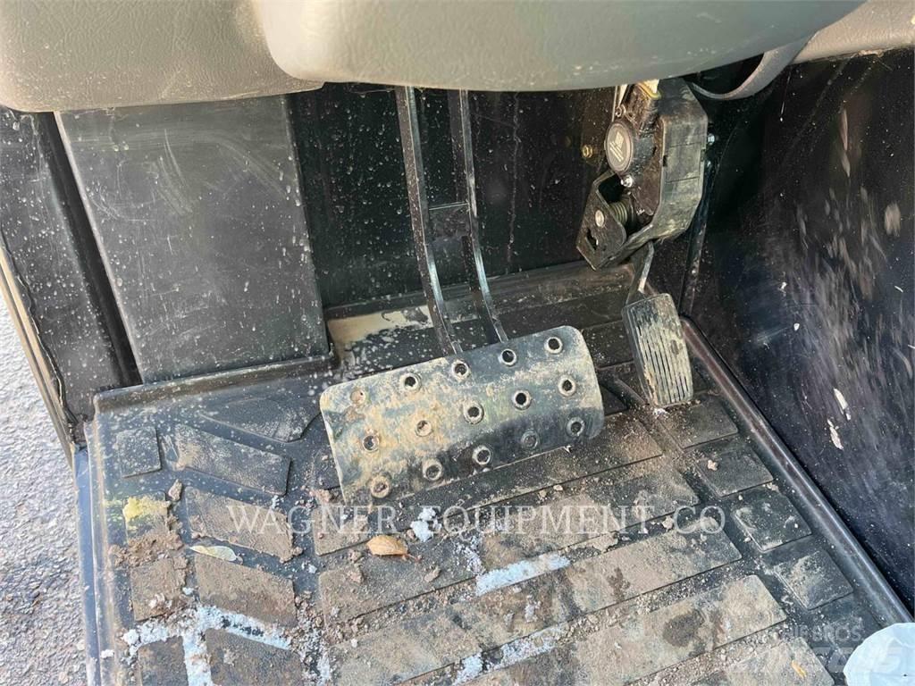 CAT TH255C Телескопични товарачи