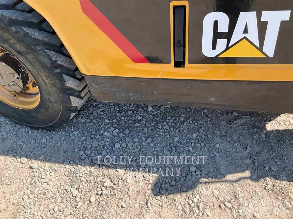 CAT TH255C Скрепери
