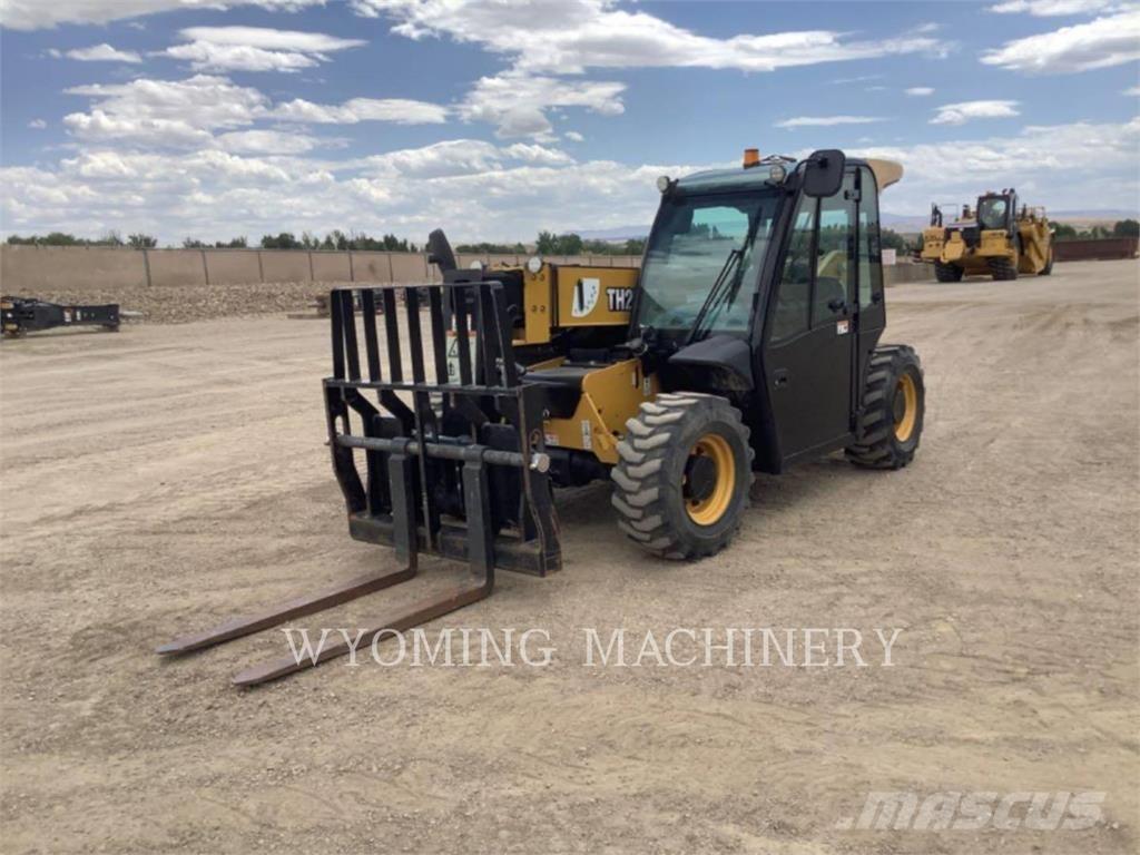 CAT TH255C Телескопични товарачи