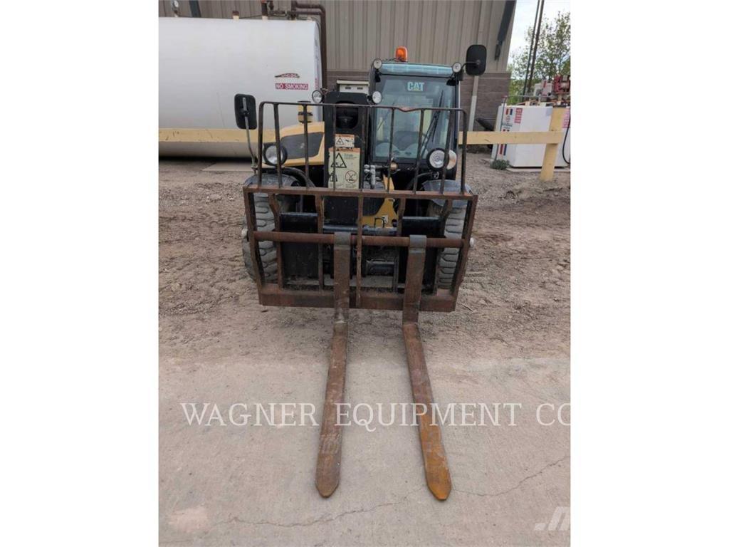 CAT TH255C Телескопични товарачи