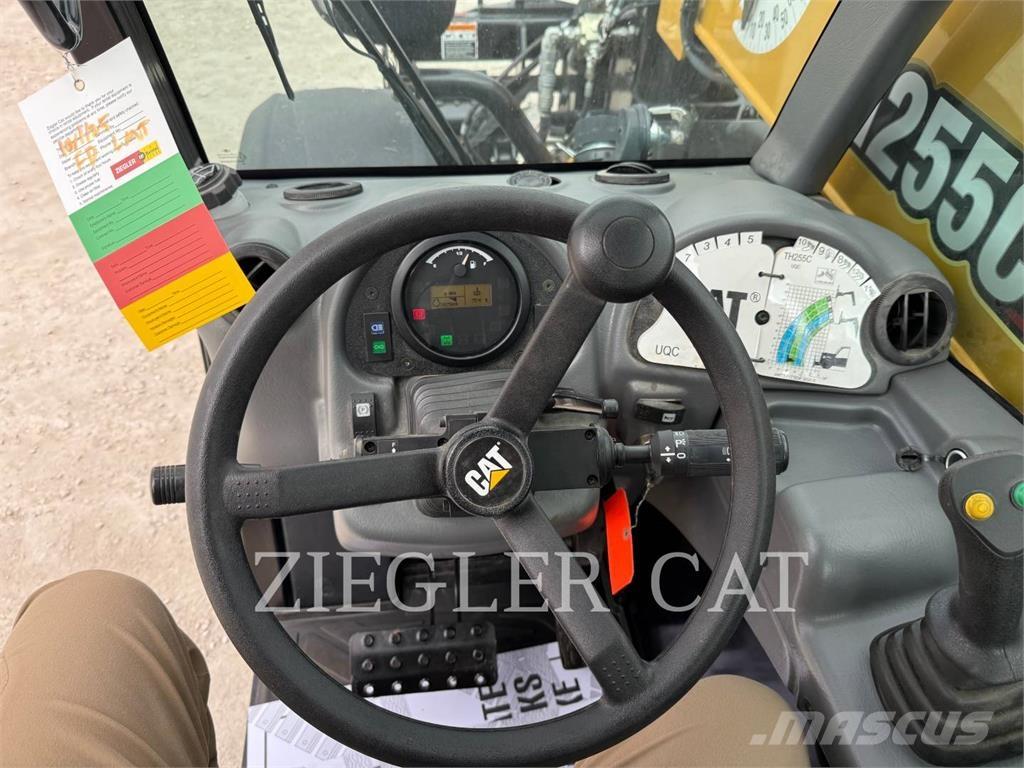 CAT TH255C Телескопични товарачи