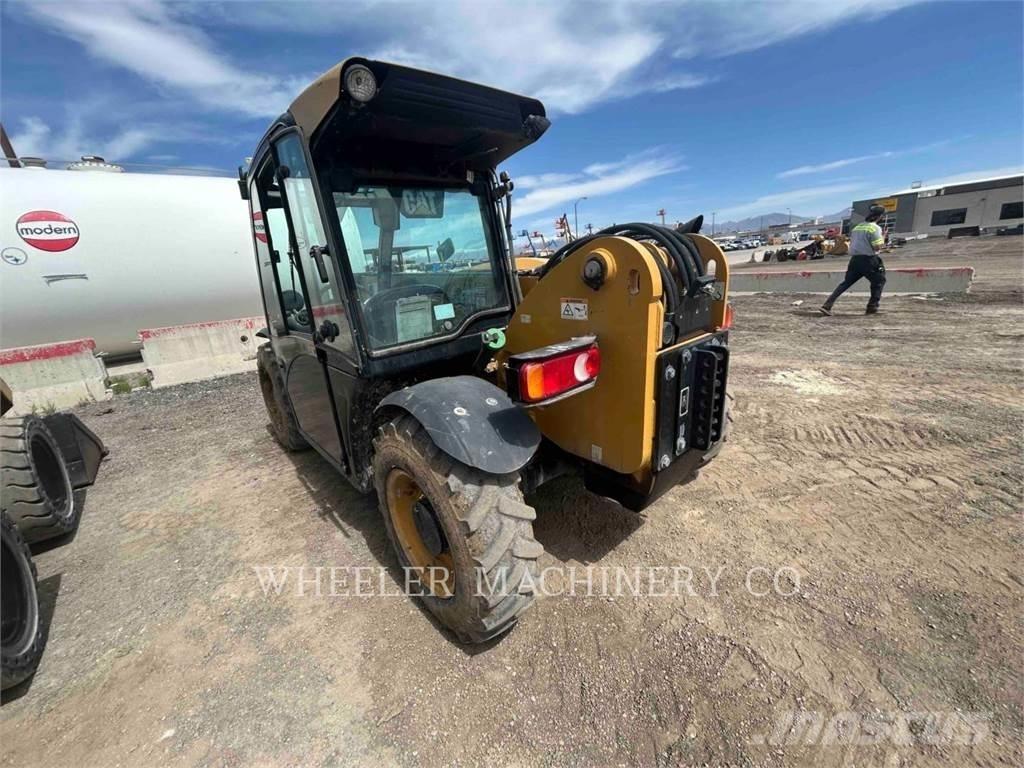CAT TH255C CB Телескопични товарачи