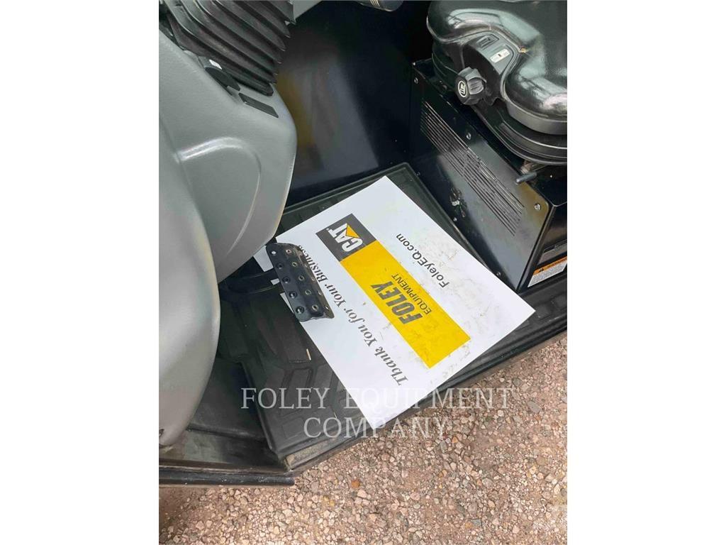 CAT TH255CC Телескопични товарачи