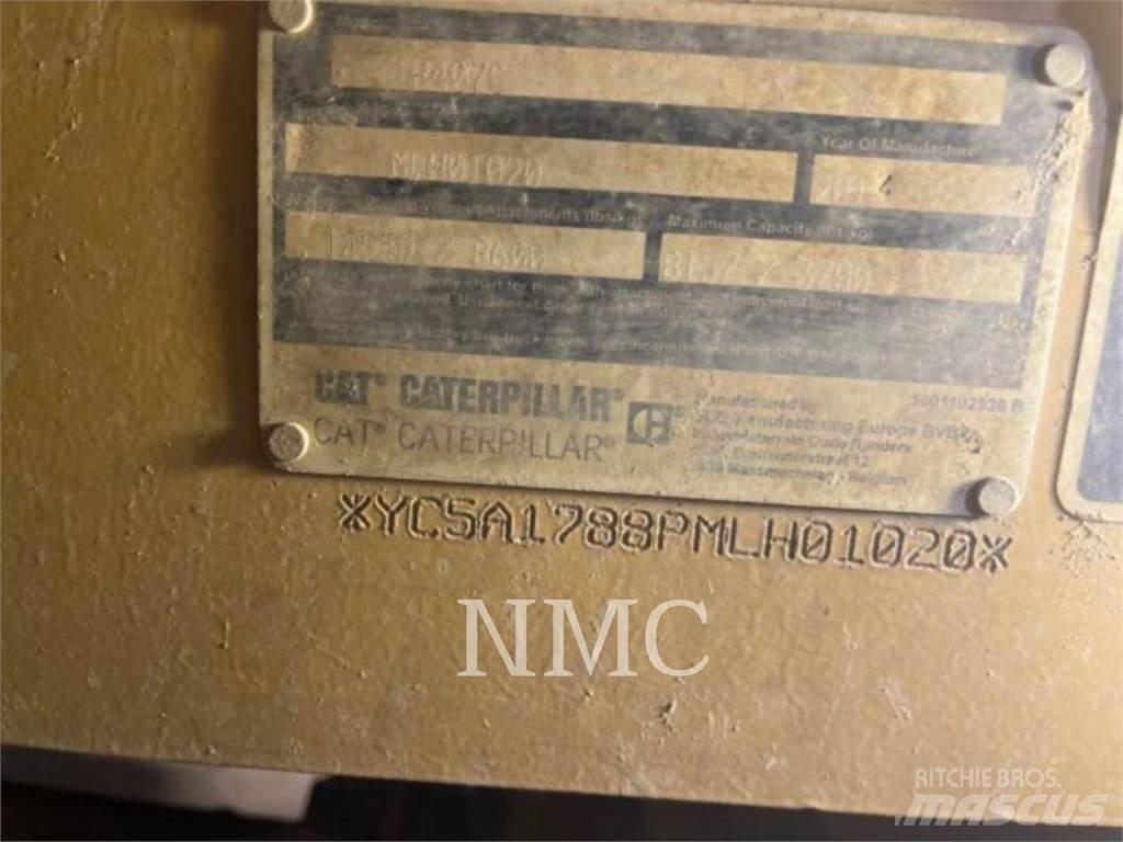CAT TH407C Телескопични товарачи