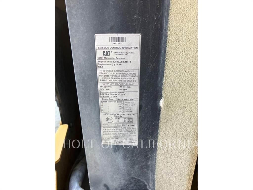 CAT TL1055 Телескопични товарачи