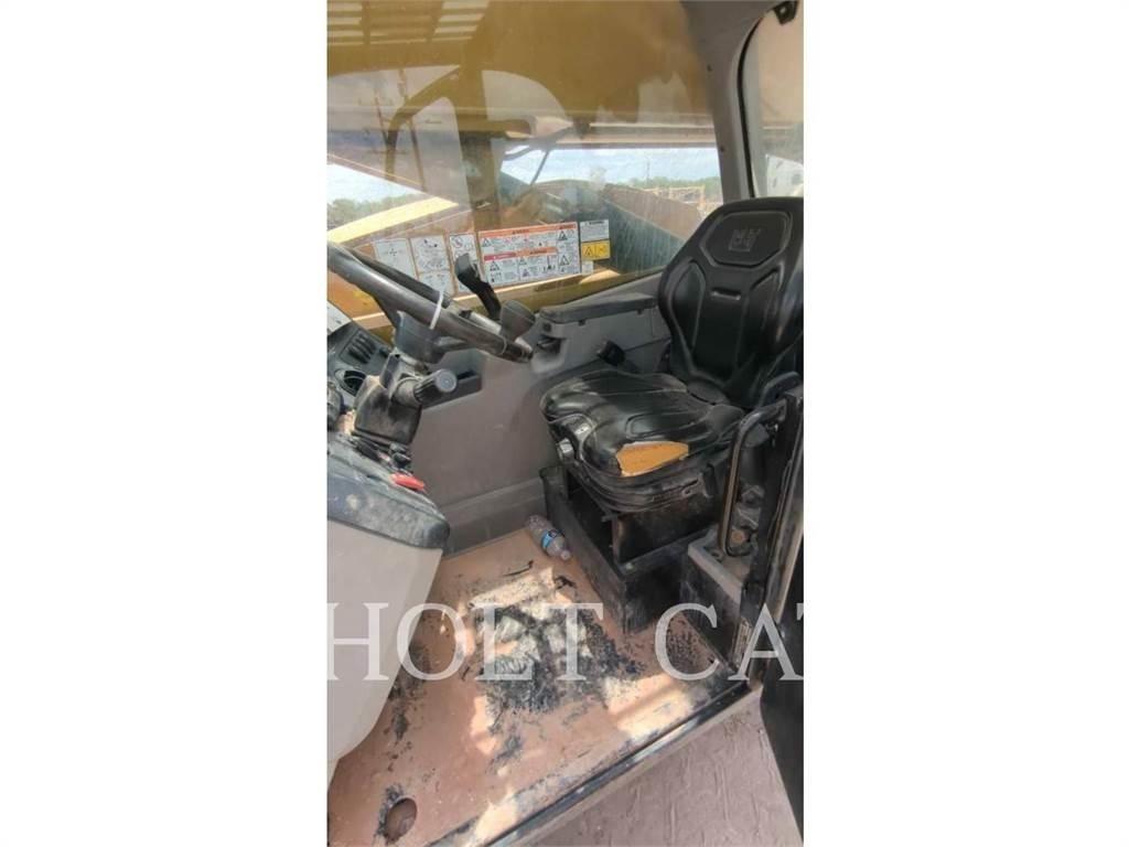 CAT TL1055 Телескопични товарачи