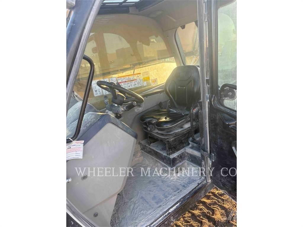 CAT TL1055-05 Телескопични товарачи