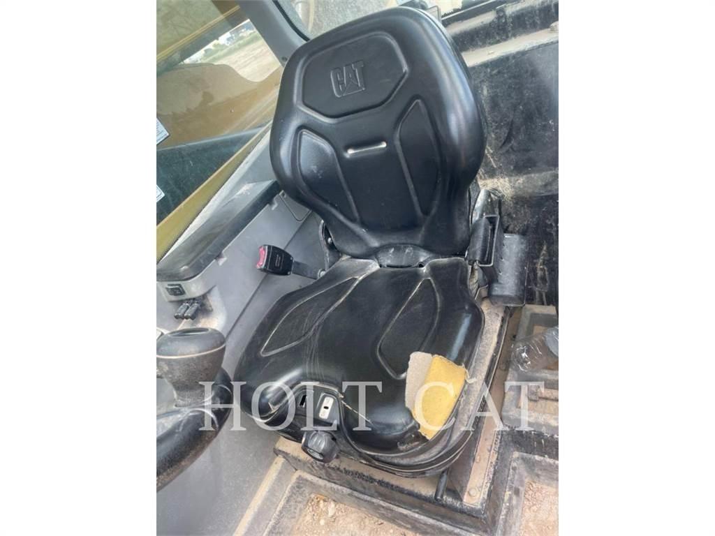 CAT TL1055D Телескопични товарачи