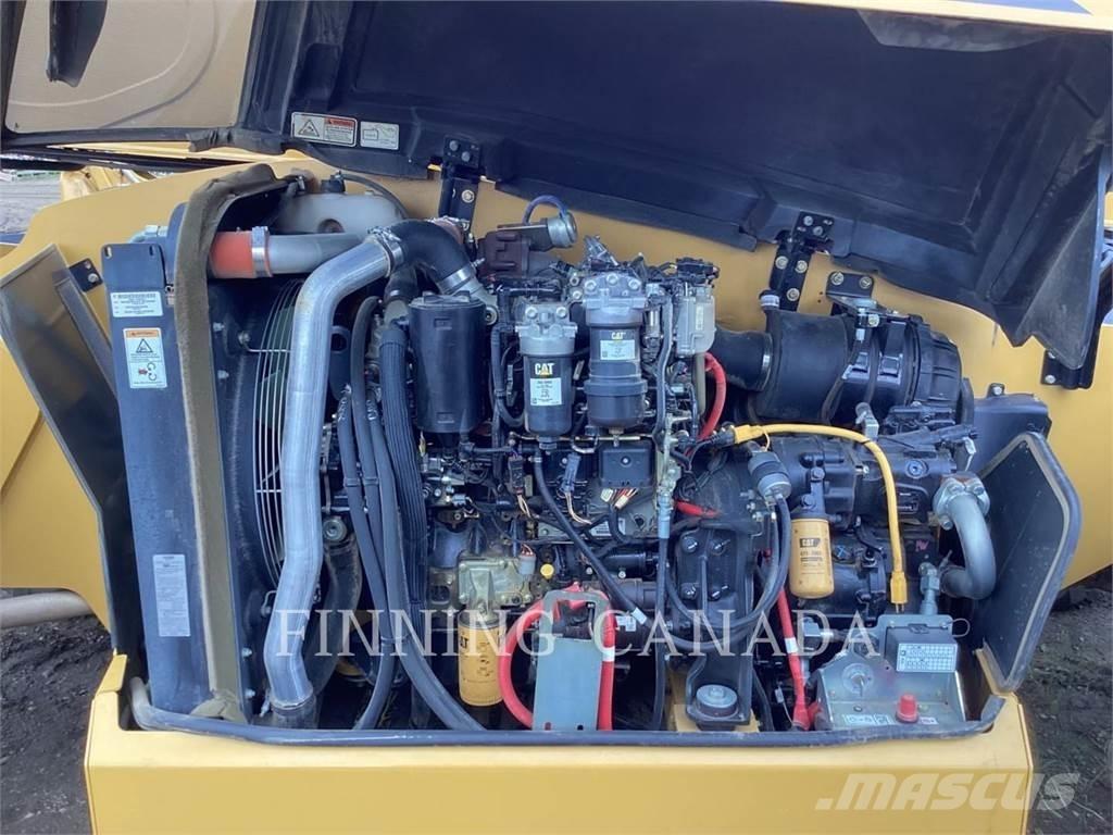CAT TL1055D Телескопични товарачи