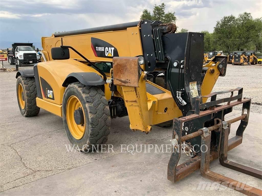 CAT TL1055D Телескопични товарачи