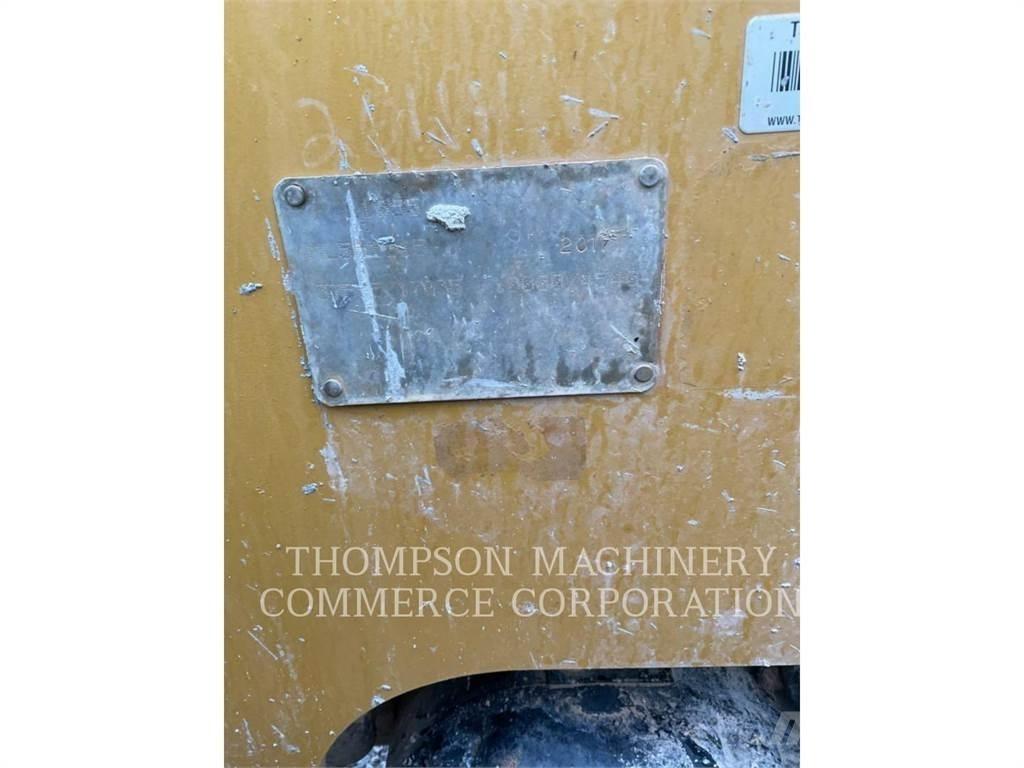CAT TL1055D Телескопични товарачи