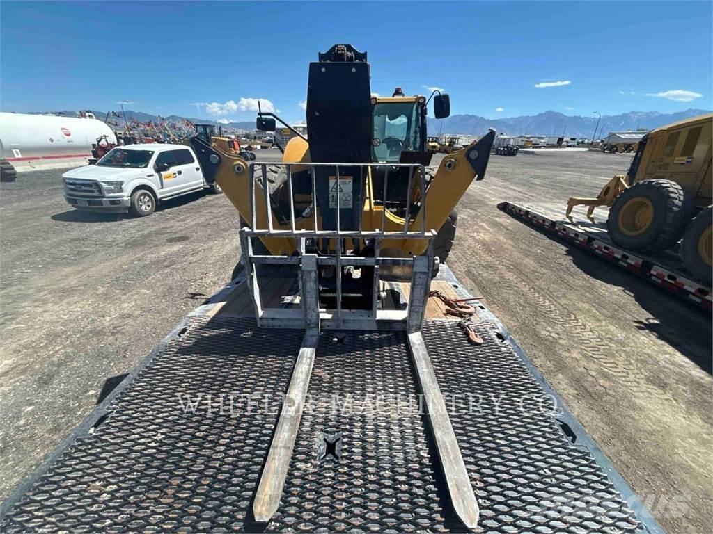 CAT TL1055D CB Телескопични товарачи