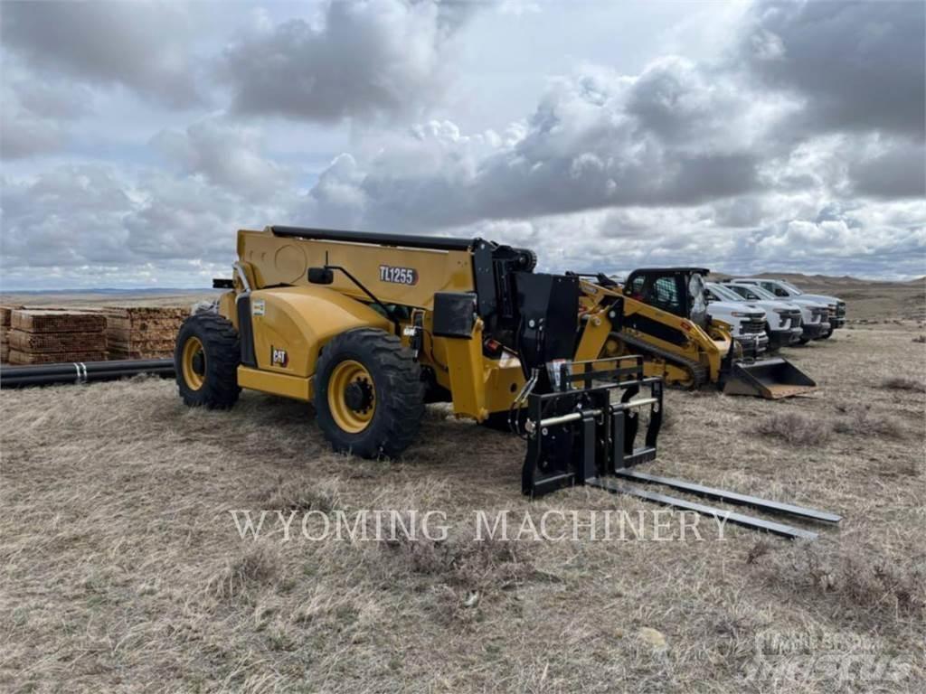 CAT TL1255 Телескопични товарачи