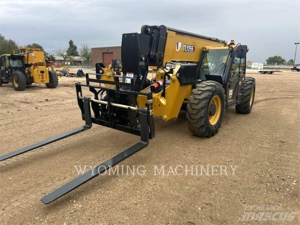 CAT TL1255 Телескопични товарачи