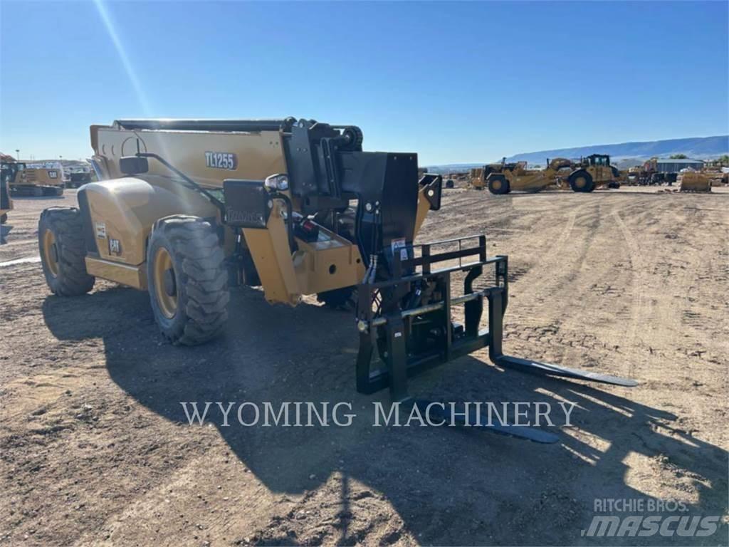 CAT TL1255 Телескопични товарачи