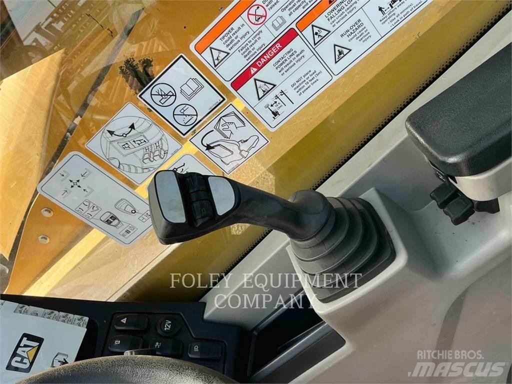 CAT TL1255-05C Телескопични товарачи