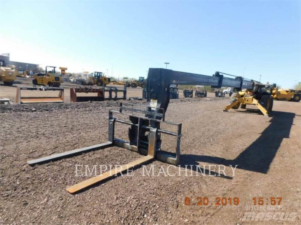 CAT TL1255D Телескопични товарачи